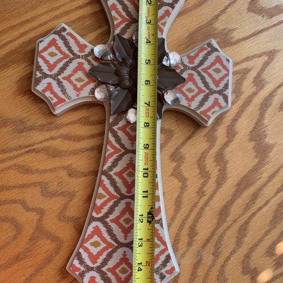 15.5in Layered hanging cross, brown, orange, tan, farmhouse, shabby, wall decor - Picture 6 of 7